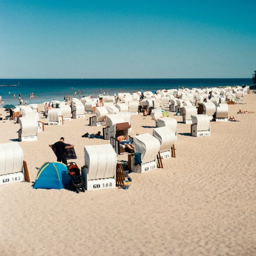 Strandkörbe entlang des Ostsee-Radweges